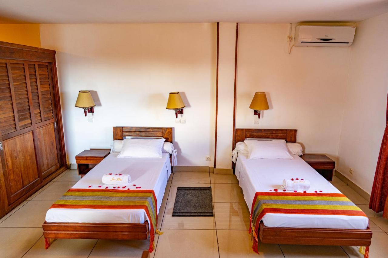 Java Hotel Toamasina Dış mekan fotoğraf